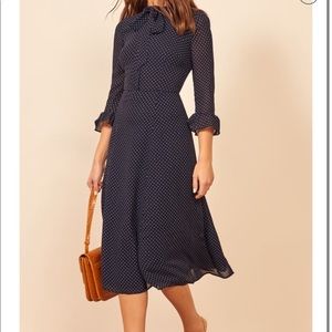 Don’t buy ISO Reformation Castel Dress Size 10